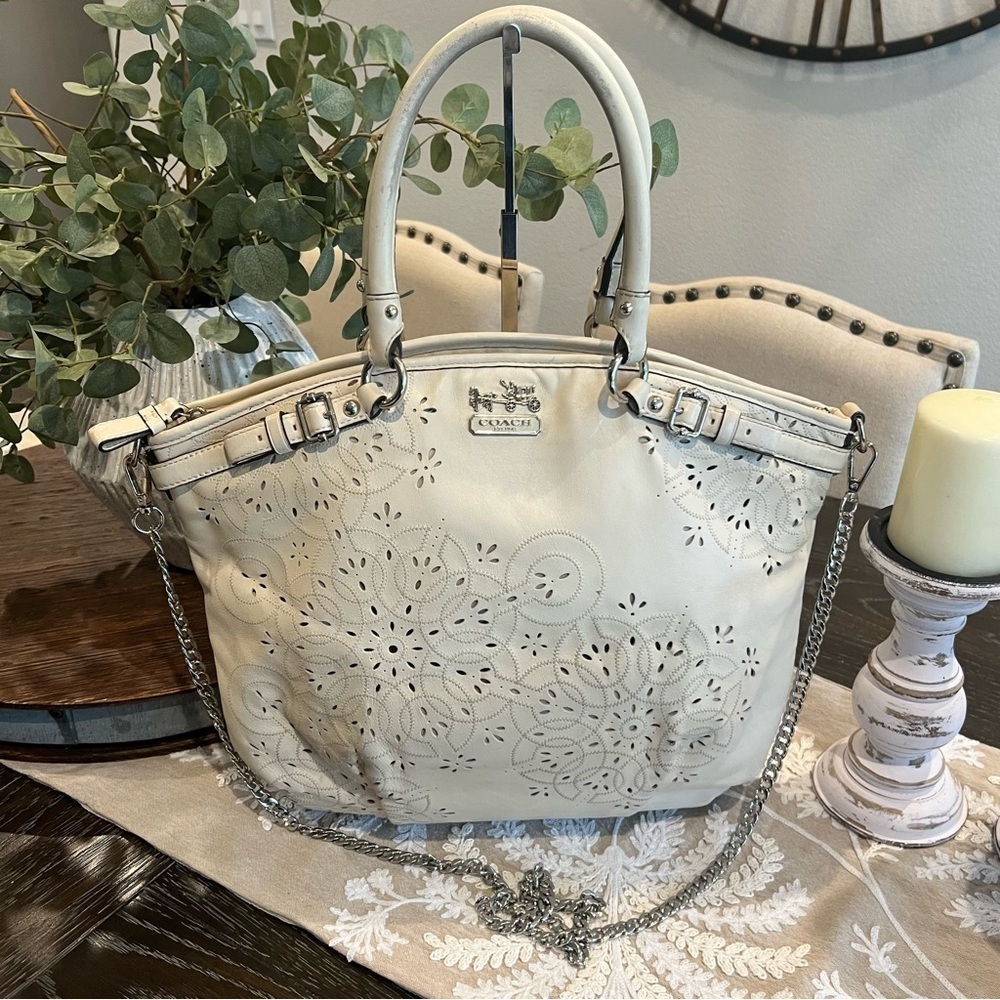 Coach 19624 Madison Tossed Laser Lindsey Satchel - Picture 12 of 12